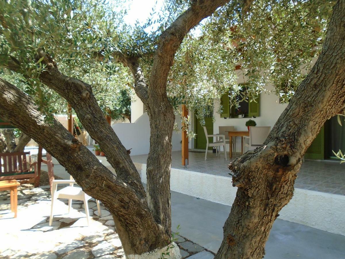 Leros Eleonas Apartments Alinda  Luaran gambar